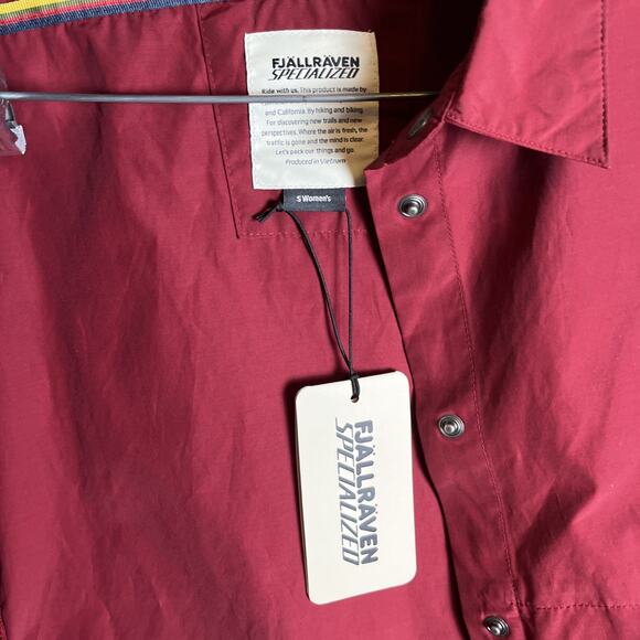 Fjallraven Specialized Riders Wind Jacket Womens Small Pomegranate Red *Tny Flaw - Picture 10 of 16